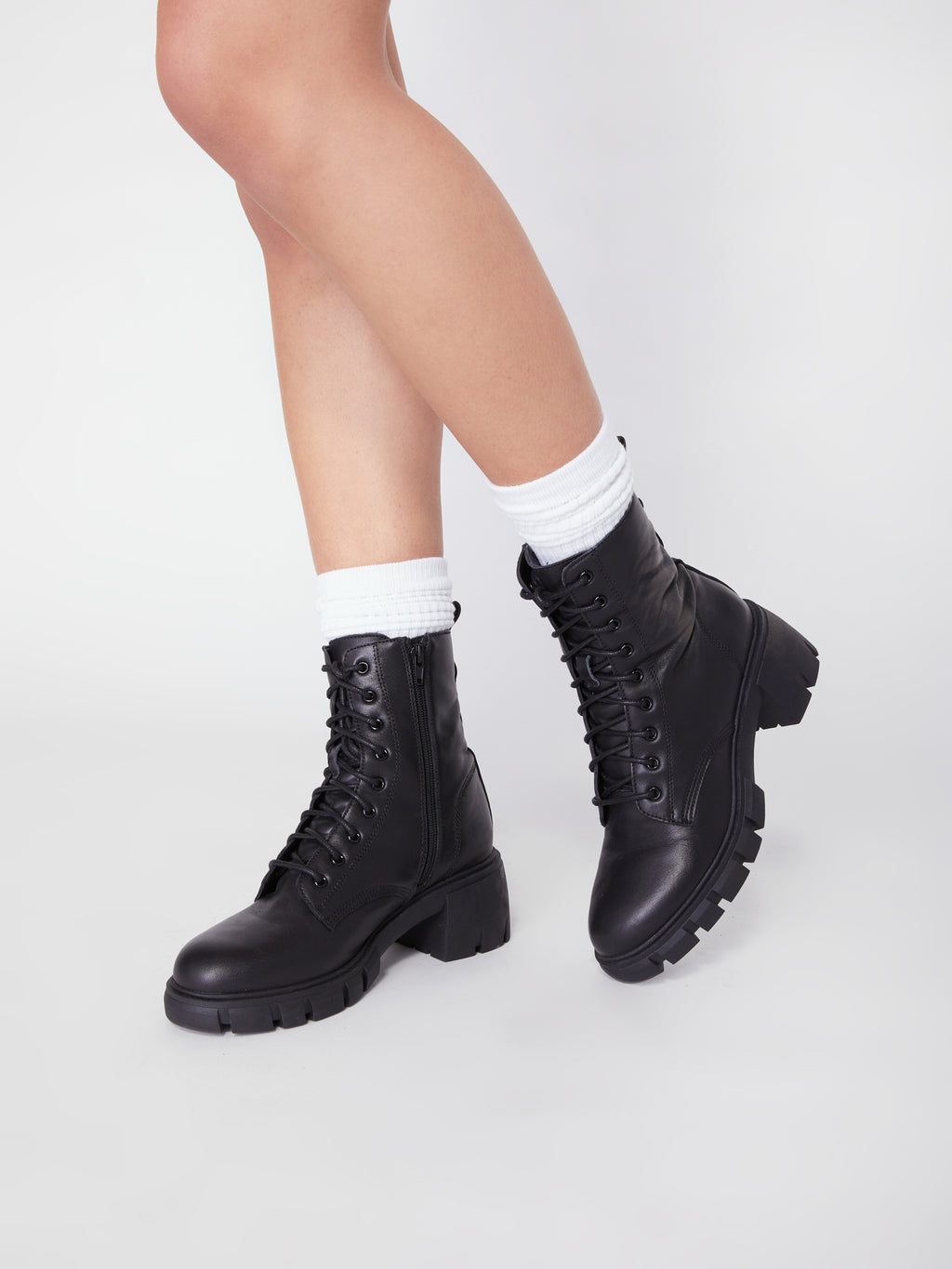 Steve fashion madden combat boots