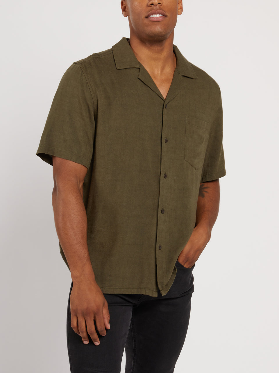 banks_journal_brighton_ss_woven_army_green